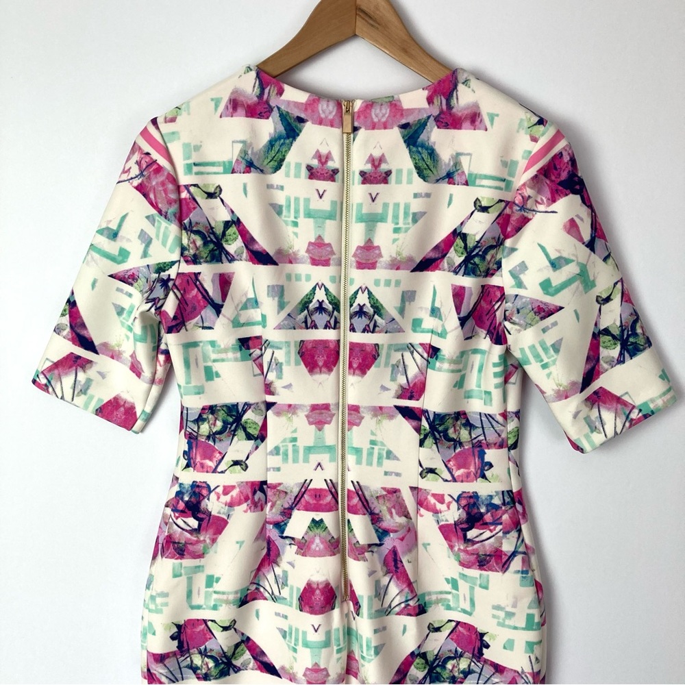 Vince Camuto Floral Abstract Knit Dress - Picture 7 of 11